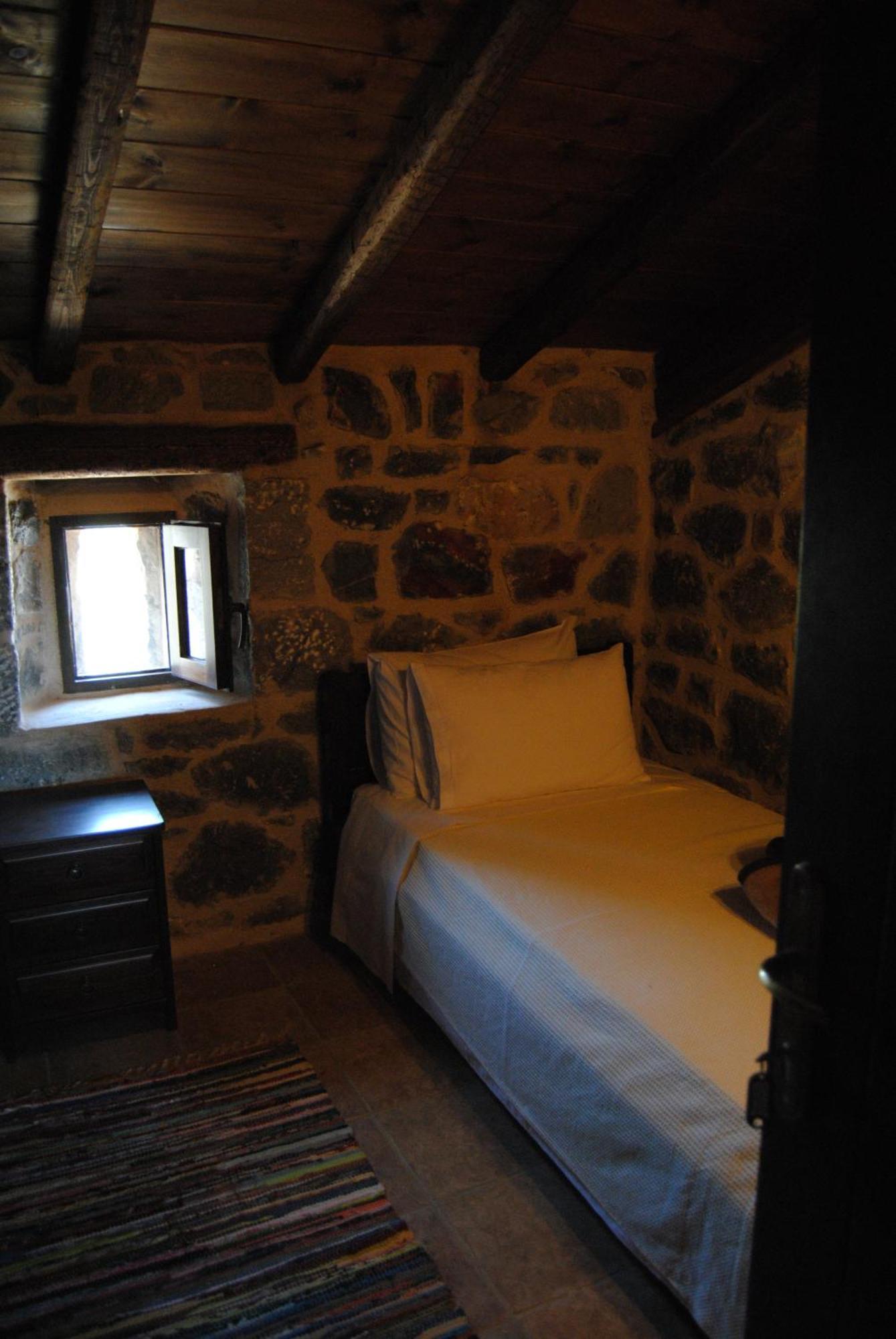 Pirgoi Edem Hotell Pírgos Dhiroú Rum bild