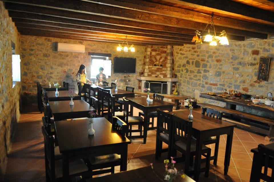 Pirgoi Edem Hotell Pírgos Dhiroú Exteriör bild