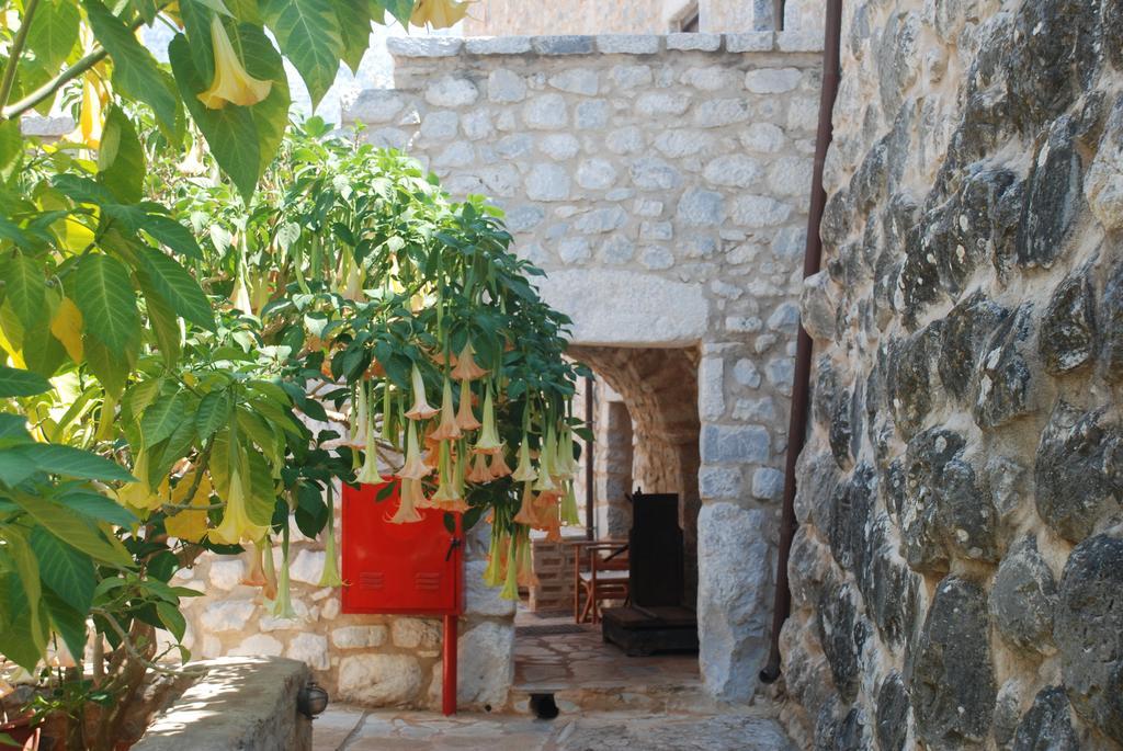 Pirgoi Edem Hotell Pírgos Dhiroú Exteriör bild